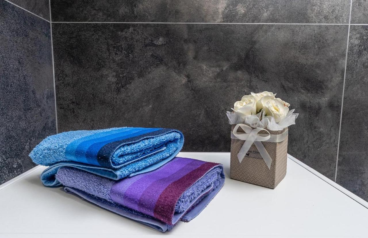 Luxury Apartments Smartplaza Obolon Metro Minskai Kiev Esterno foto