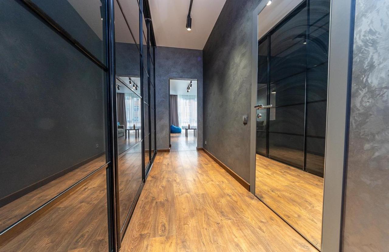 Luxury Apartments Smartplaza Obolon Metro Minskai Kiev Esterno foto