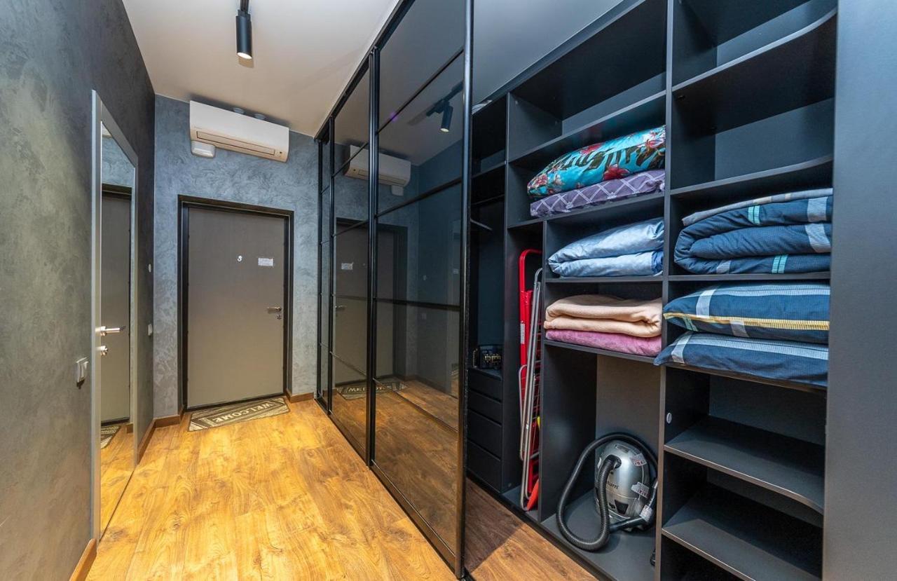 Luxury Apartments Smartplaza Obolon Metro Minskai Kiev Esterno foto